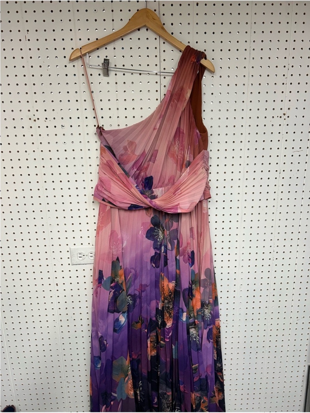 NWT- Karen Millen Pink to Purple Ombre One-Shoulder Pleated Gown- US 12 - Picture 3 of 12